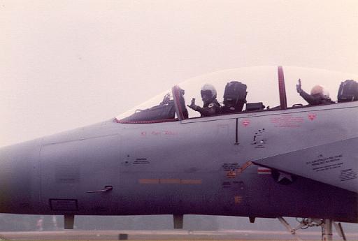 1982-06 F15 piloten.jpg
